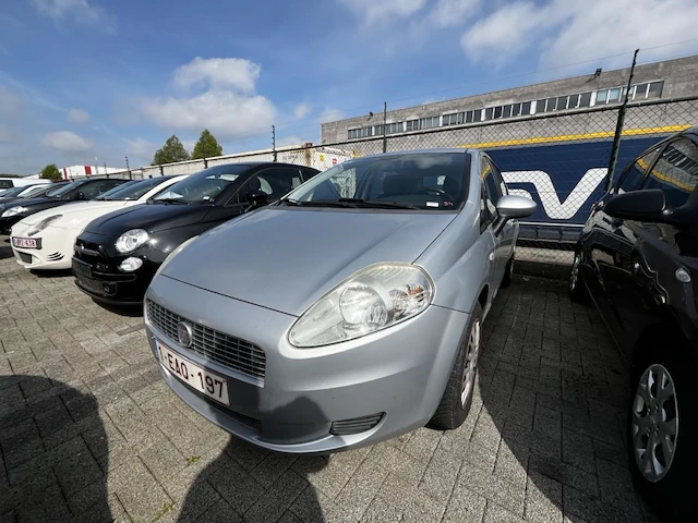 Fiat punto, 2009 - afbeelding 1 van  32