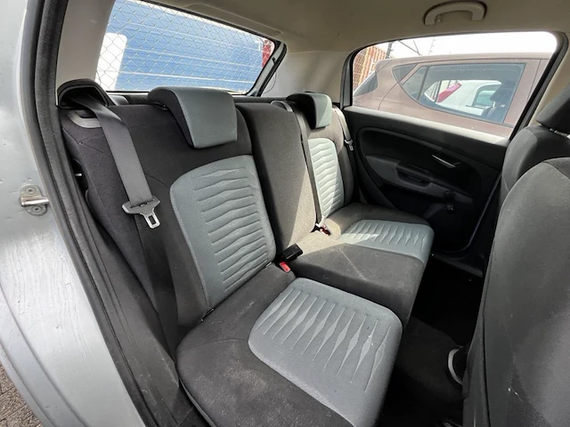 Fiat punto, 2009 - afbeelding 15 van  32