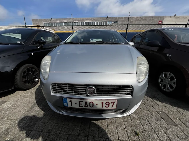 Fiat punto, 2009 - afbeelding 12 van  32