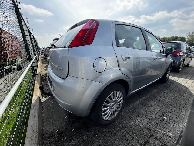 Fiat punto, 2009 - afbeelding 27 van  32