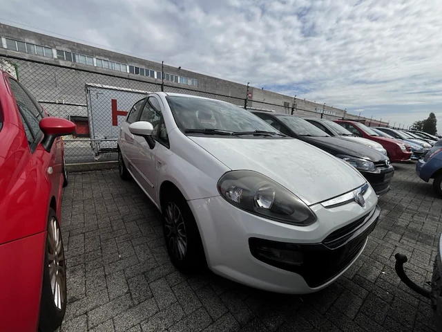 Fiat punto, 2011 - afbeelding 12 van  31