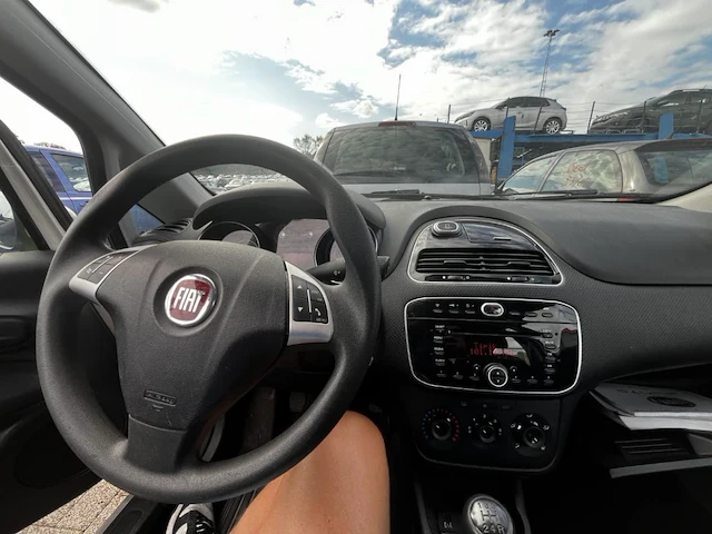 Fiat punto, 2011 - afbeelding 28 van  31