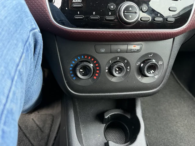 Fiat punto, 2011 - afbeelding 2 van  22