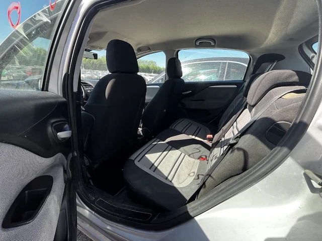 Fiat punto, 2011 - afbeelding 8 van  30