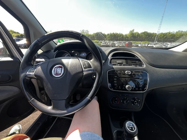 Fiat punto, 2011 - afbeelding 28 van  30
