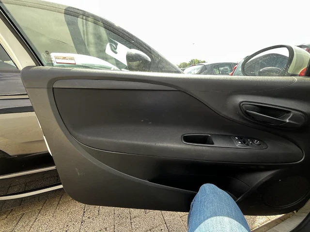 Fiat punto, 2011 - afbeelding 13 van  35