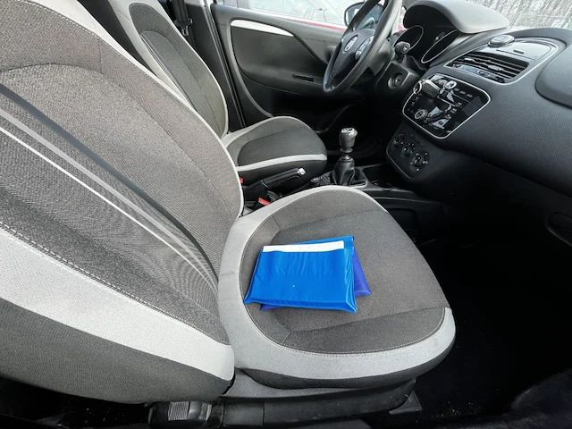 Fiat punto, 2012 - afbeelding 15 van  34