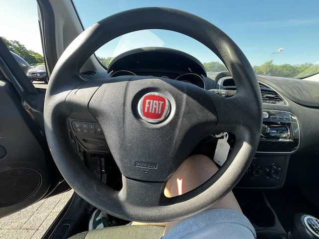 Fiat punto punto 1.2i young 69, 2015 - afbeelding 5 van  37