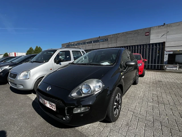 Fiat punto punto 1.2i young 69, 2015 - afbeelding 1 van  37