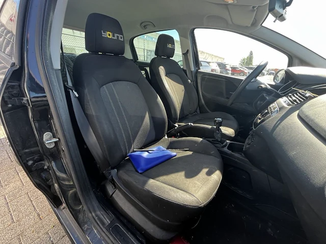 Fiat punto punto 1.2i young 69, 2015 - afbeelding 15 van  37