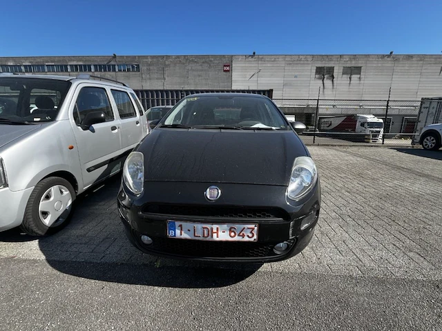 Fiat punto punto 1.2i young 69, 2015 - afbeelding 12 van  37