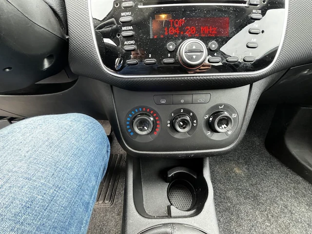 Fiat punto street, 2016 - afbeelding 23 van  23