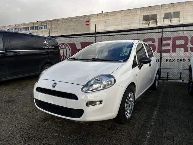 Fiat punto street, 2018 - afbeelding 1 van  26