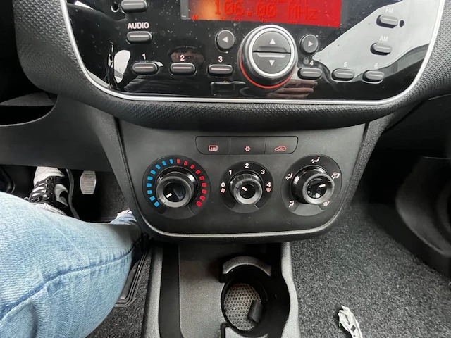 Fiat punto street 77,2018 - afbeelding 2 van  26