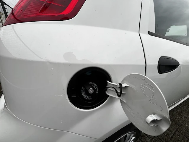 Fiat punto street 77,2018 - afbeelding 11 van  26