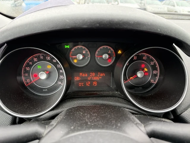 Fiat punto,2012 - afbeelding 11 van  31