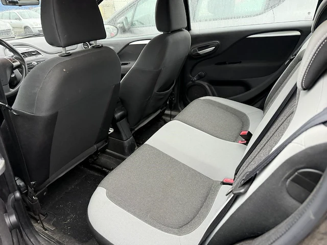 Fiat punto,2012 - afbeelding 13 van  31