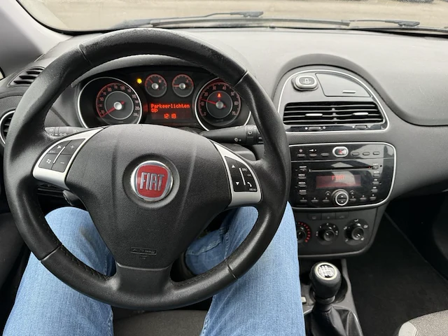 Fiat punto,2012 - afbeelding 30 van  31