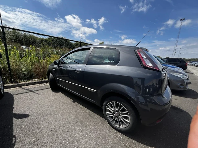 Fiat punto,2013 - afbeelding 18 van  22