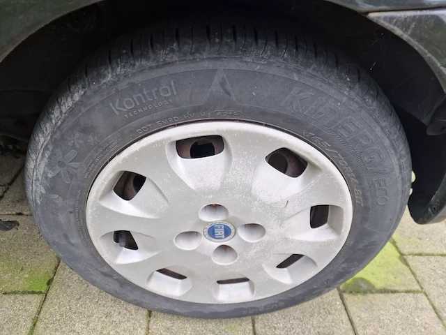 Fiat punto - afbeelding 30 van  32