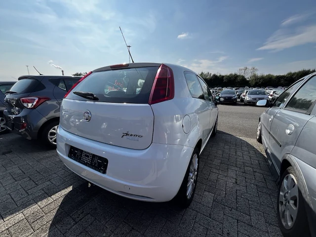 Fiat punto - afbeelding 20 van  25
