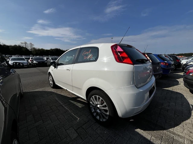Fiat punto - afbeelding 21 van  25