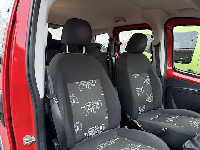 Fiat qubo,2012 - afbeelding 17 van  32