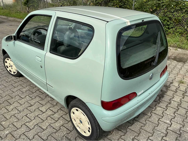 Fiat seicento personenauto - afbeelding 26 van  43
