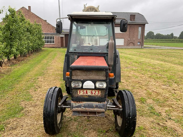 Fiat smalspoor- en compacttractor - afbeelding 13 van  15