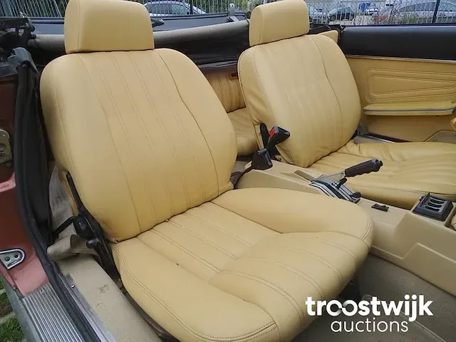 Fiat spider 2000 - afbeelding 20 van  50