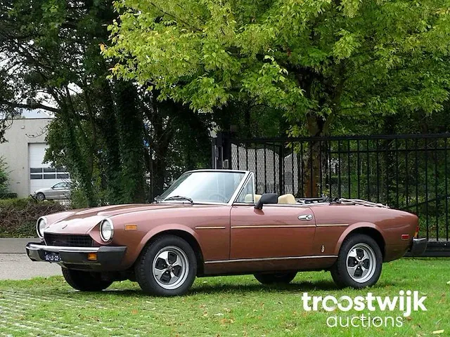 Fiat spider 2000 - afbeelding 2 van  50