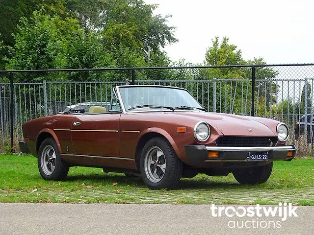 Fiat spider 2000 - afbeelding 6 van  50