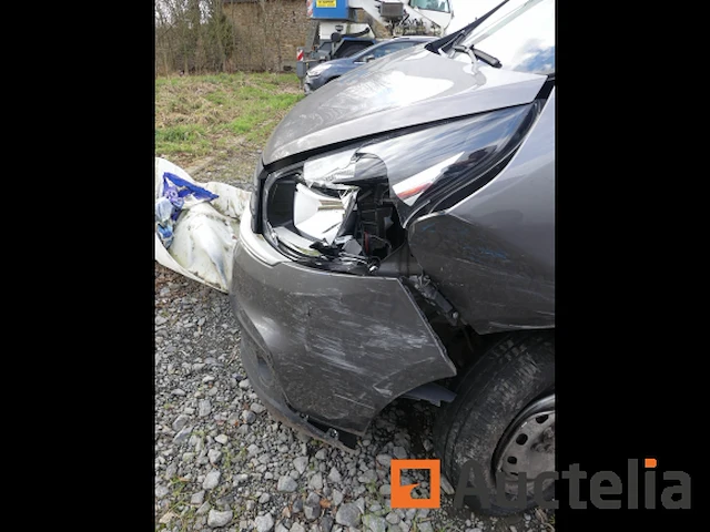 Fiat talento crashte bestelwagen - afbeelding 24 van  31