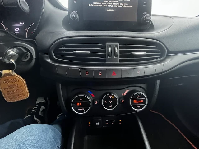 Fiat tipo hatchback 1.4 turbo s-design s&s (eu6d-temp), 2018 - afbeelding 3 van  26