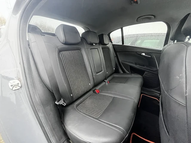 Fiat tipo hatchback 1.4 turbo s-design s&s (eu6d-temp), 2018 - afbeelding 17 van  26