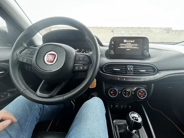 Fiat tipo hatchback 1.4 turbo s-design s&s (eu6d-temp), 2018 - afbeelding 26 van  26