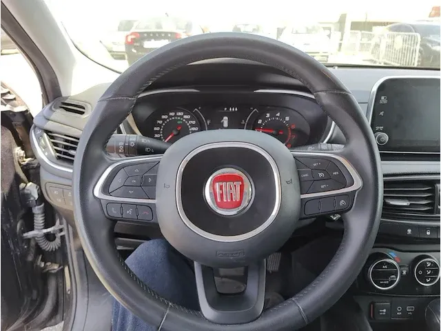 Fiat tipo hatchback 1.6i e-torq lounge 110 at, 2018 - afbeelding 6 van  27