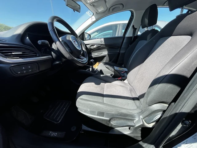 Fiat tipo hatchback city 95 navi, 2019 - afbeelding 8 van  25