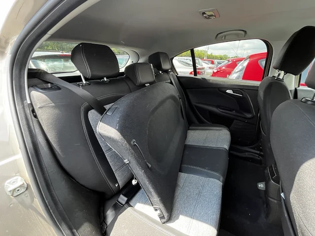 Fiat tipo hatchback cross t firefly cross 101, 2021 - afbeelding 13 van  29