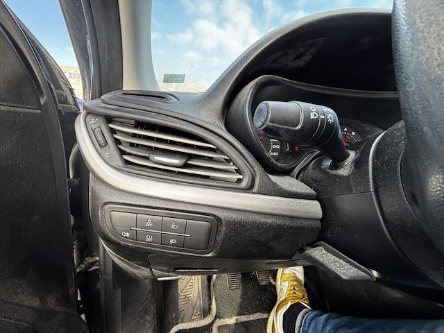 Fiat tipo hatchback pop,2017 - afbeelding 9 van  30