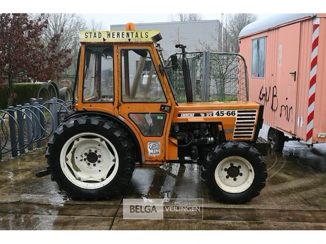 Fiat tractor - afbeelding 2 van  17