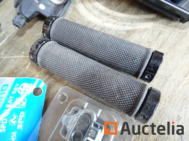 Fiche et prise de aanhanger, artikelen fiets - afbeelding 9 van  15