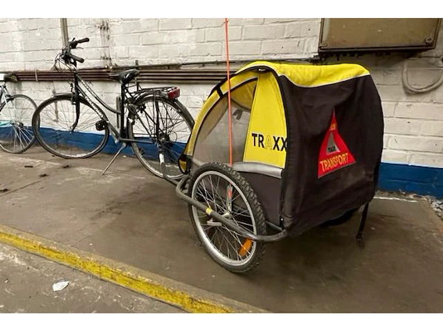 Fiets + kar - afbeelding 2 van  5