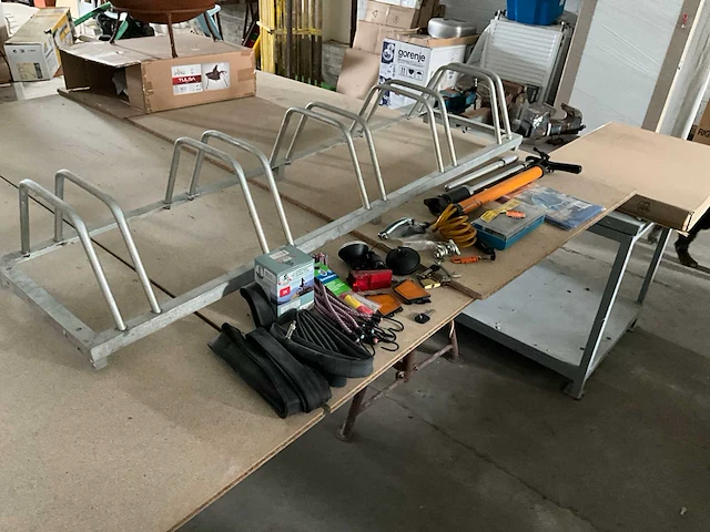 Fietsenrek en fiets accessoires - afbeelding 1 van  6