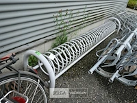 Fietsenrek in spiraalvorm - afbeelding 1 van  4