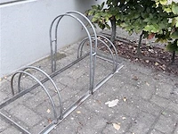 Fietsenrek metaal - 3 fietsen - afbeelding 2 van  5