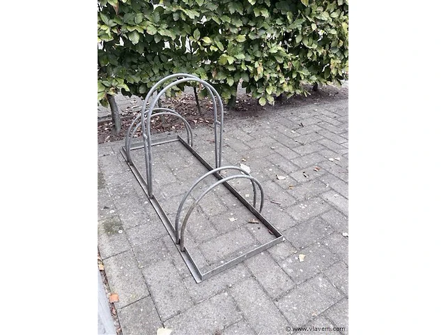 Fietsenrek metaal - 3 fietsen - afbeelding 5 van  5