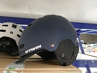 Fietshelmen + diverse items - afbeelding 4 van  7