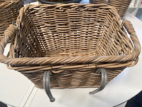 Fietsmand - rotan - rechthoek - met beugel - afbeelding 2 van  4