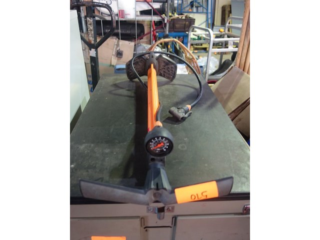 Fietspomp - afbeelding 2 van  2